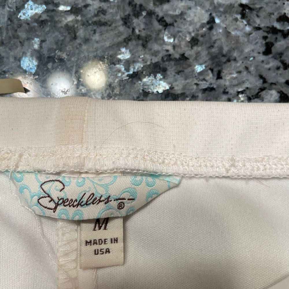 Speckler's Cream Top